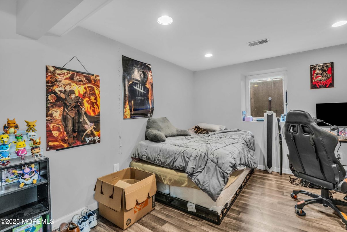 Bedroom, Home Office, Interior, Recessed Lighting, Wood Texture Flooring