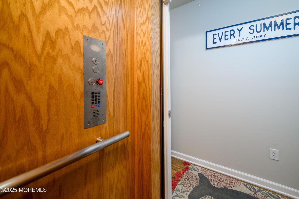 Elevator, Interior