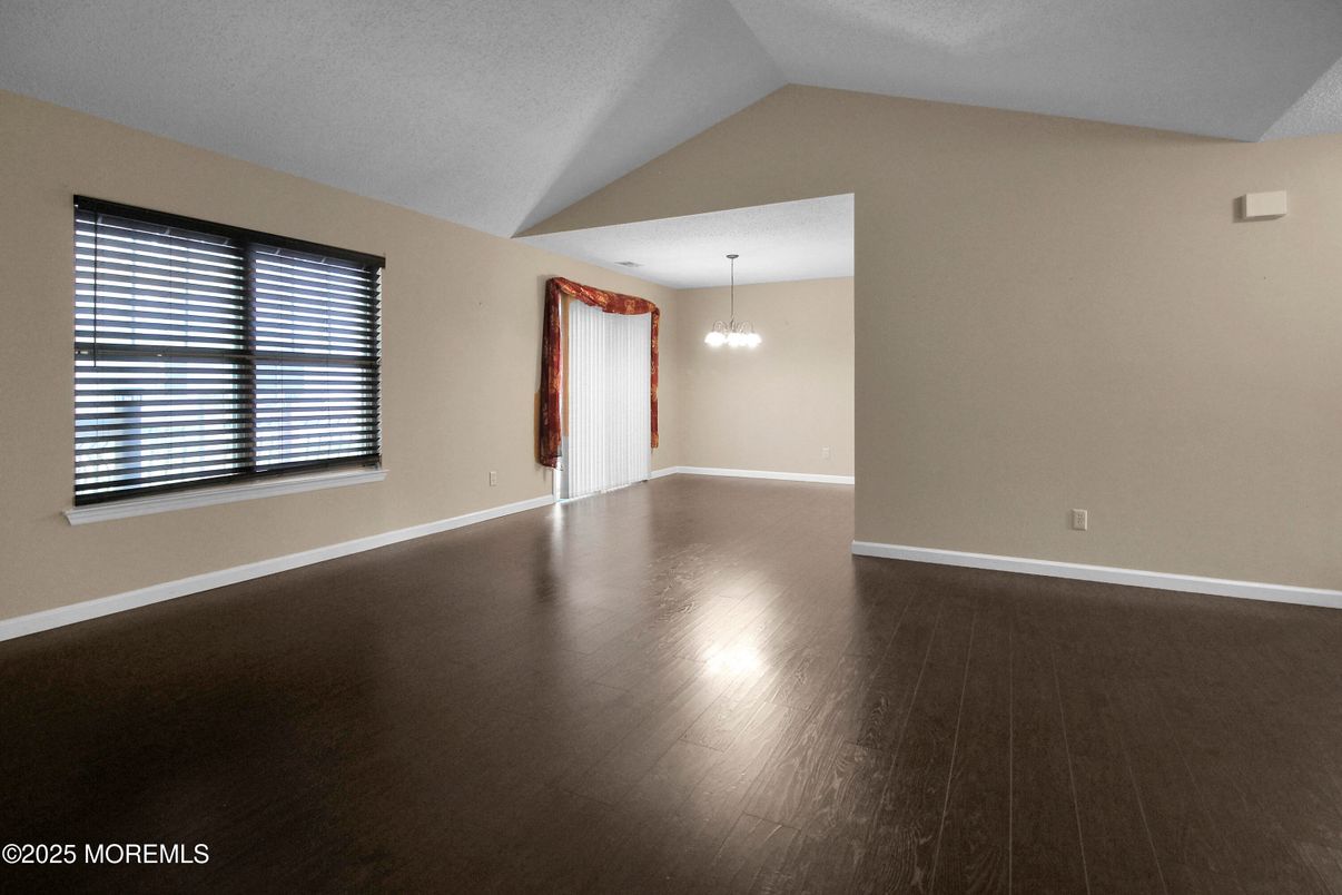 Empty room, Interior, Pendant Lights, Wood Texture Flooring