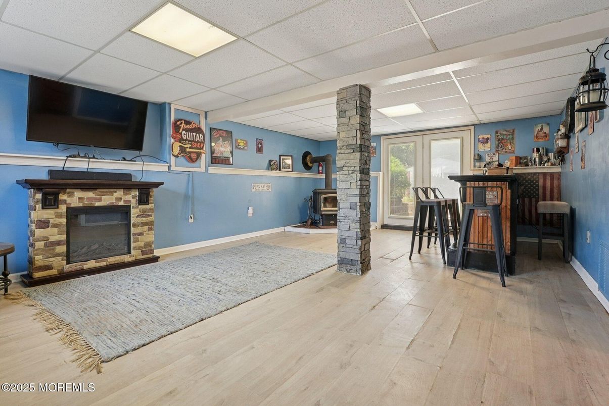 Fireplace, Interior, Recessed Lighting, Wood Texture Flooring