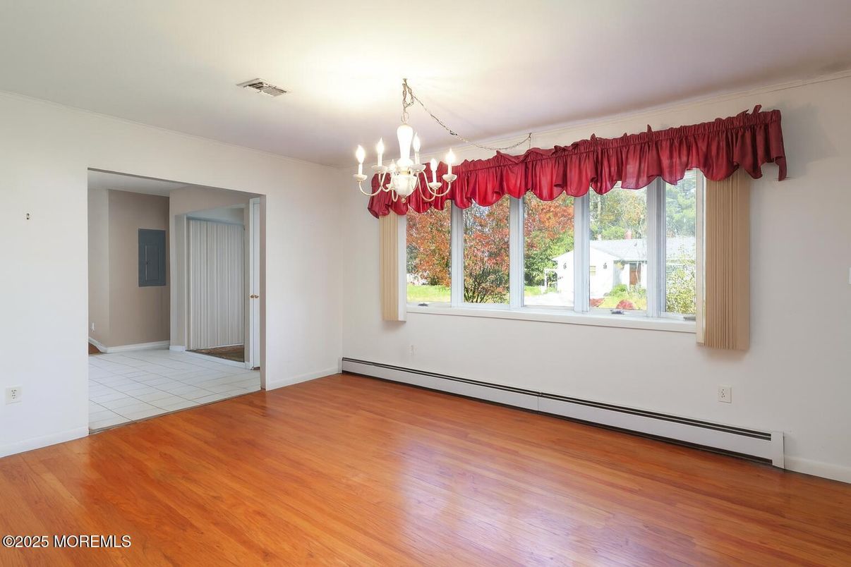 Chandelier, Empty room, Interior, Wood Texture Flooring