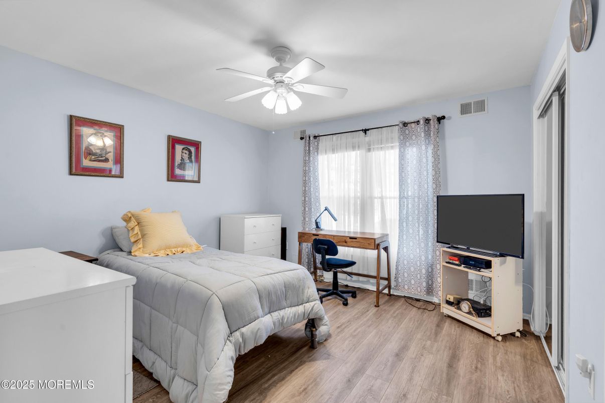 Bedroom, Home Office, Interior, Wood Texture Flooring