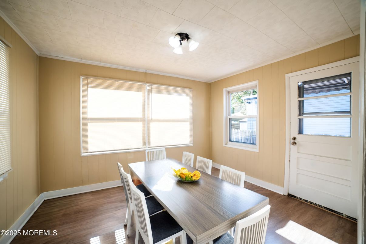 Dining room, Interior, Wood Texture Flooring