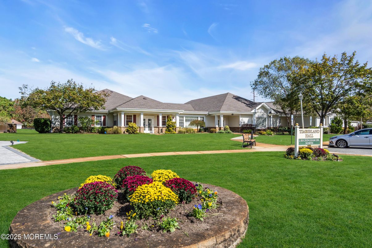 Backyard, Exterior, Facade, Ranch