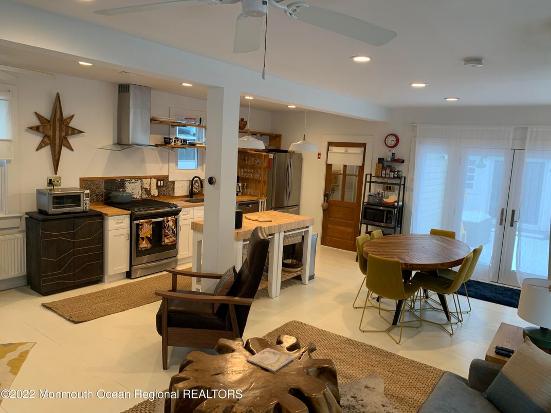 Dining room, Interior, Kitchen, Recessed Lighting