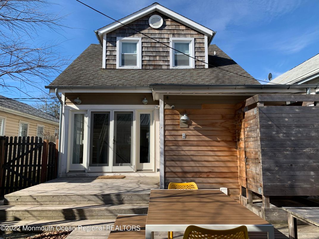 Exterior, Facade, Queen Anne Victorian