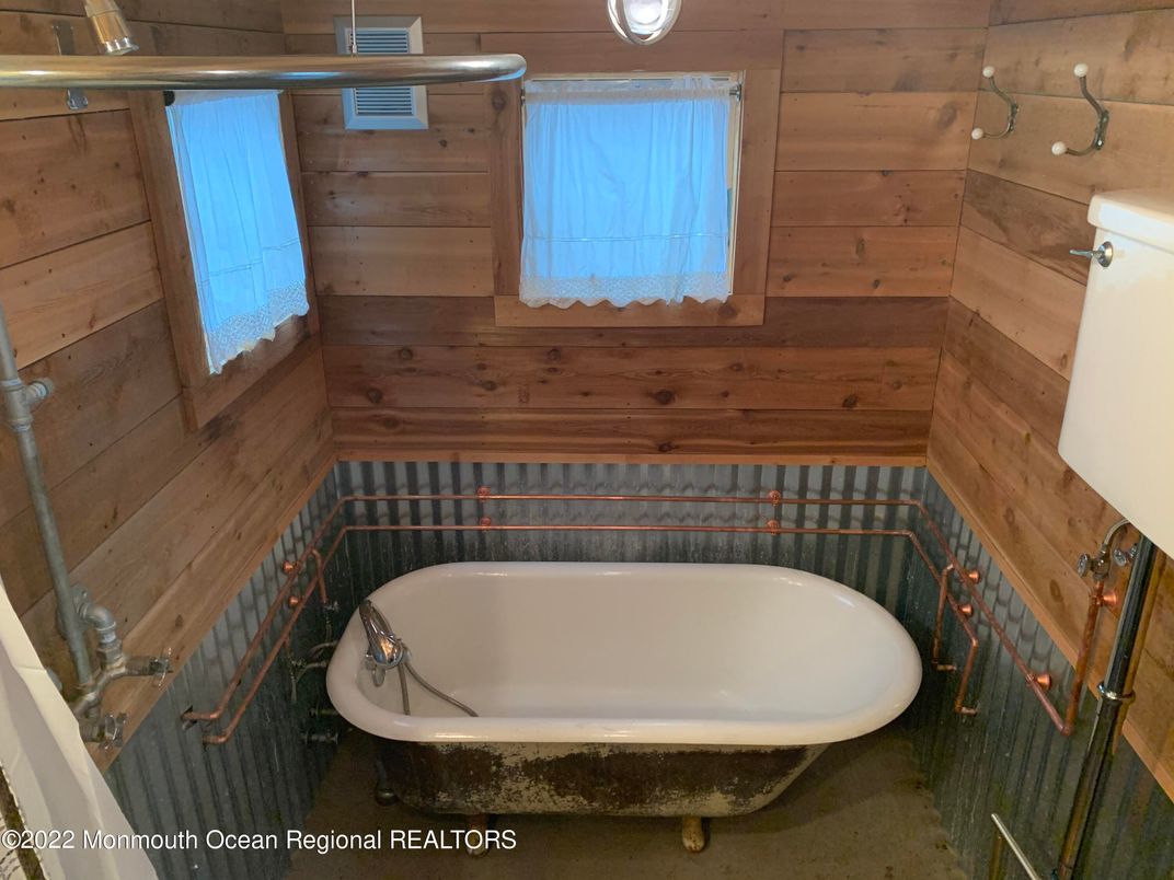 Bathroom, Free Standing Baths, Interior, Wooden Walls