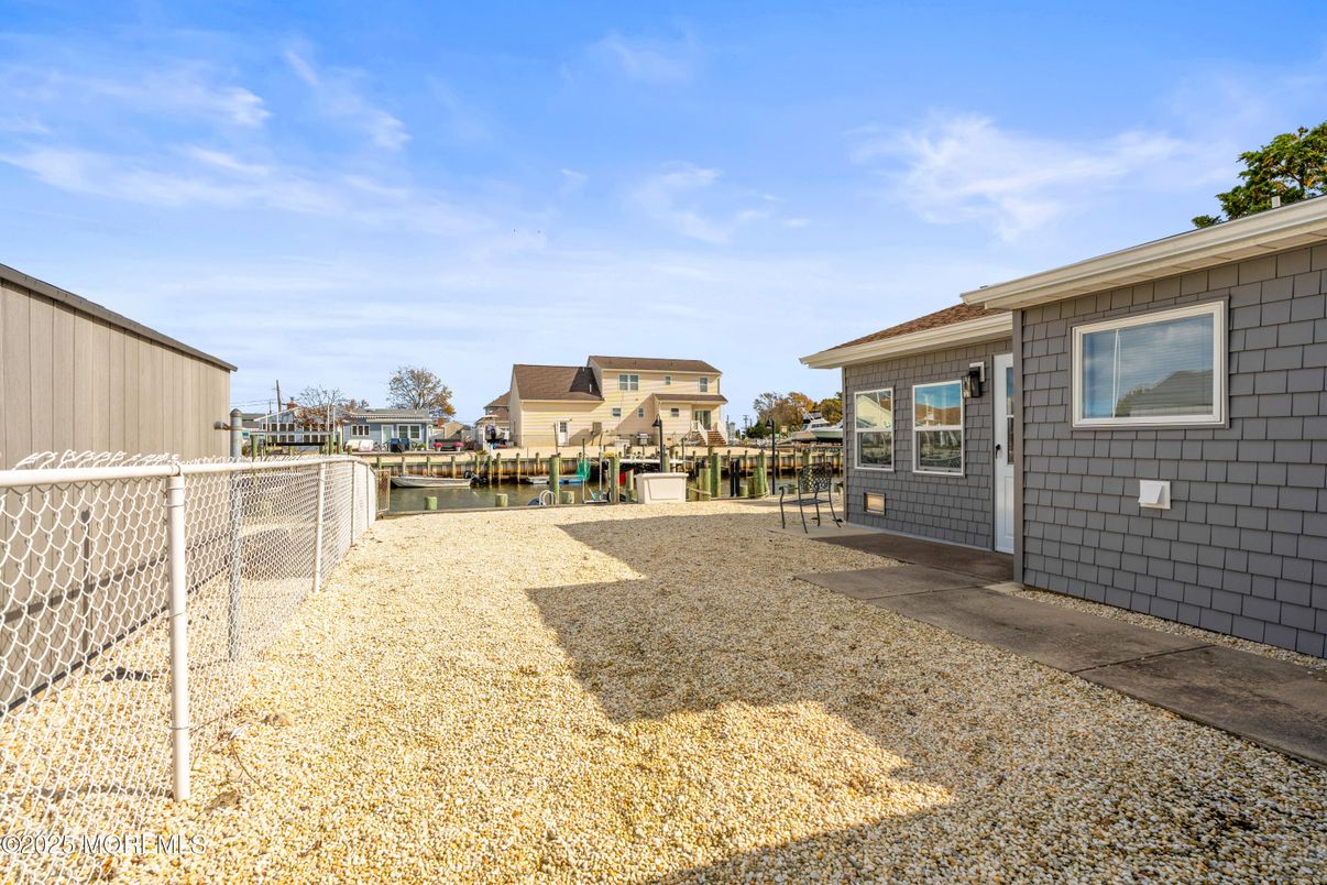 Backyard, Exterior, Water