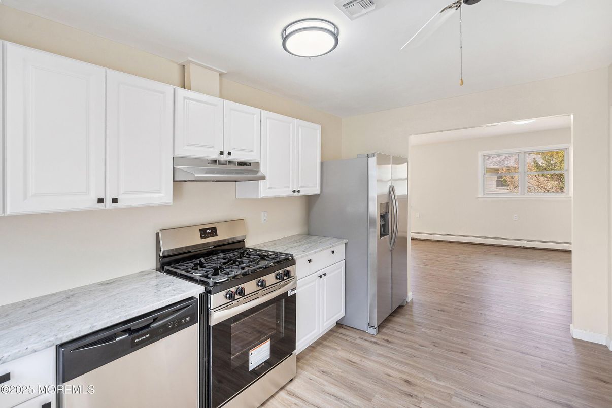 Interior, Kitchen, Stainless Steel Appliances, Wood Texture Flooring