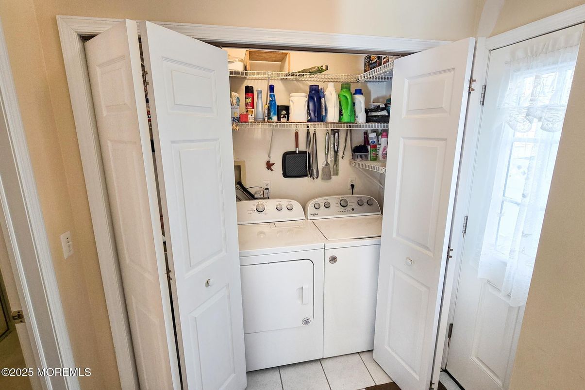 Interior, Utility Closets, Washer