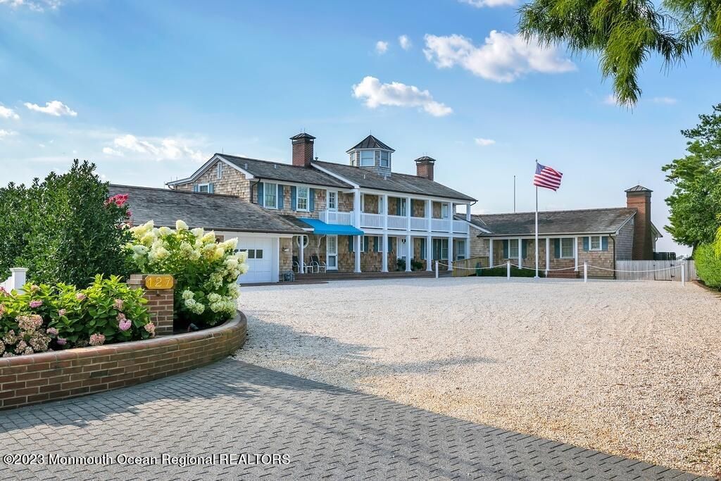 Attached, Backyard, Exterior, Facade, Cape Cod