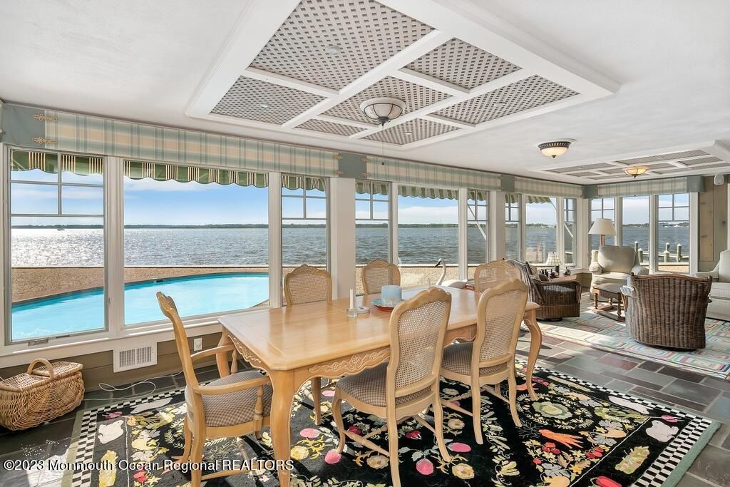 Dining room, Interior, Living room, Water