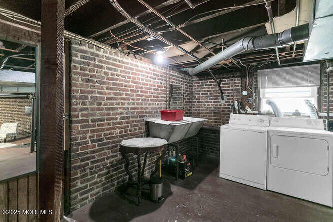 Interior, Stone Walls, Washer