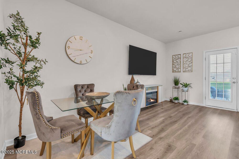 Dining room, Interior, Wood Texture Flooring