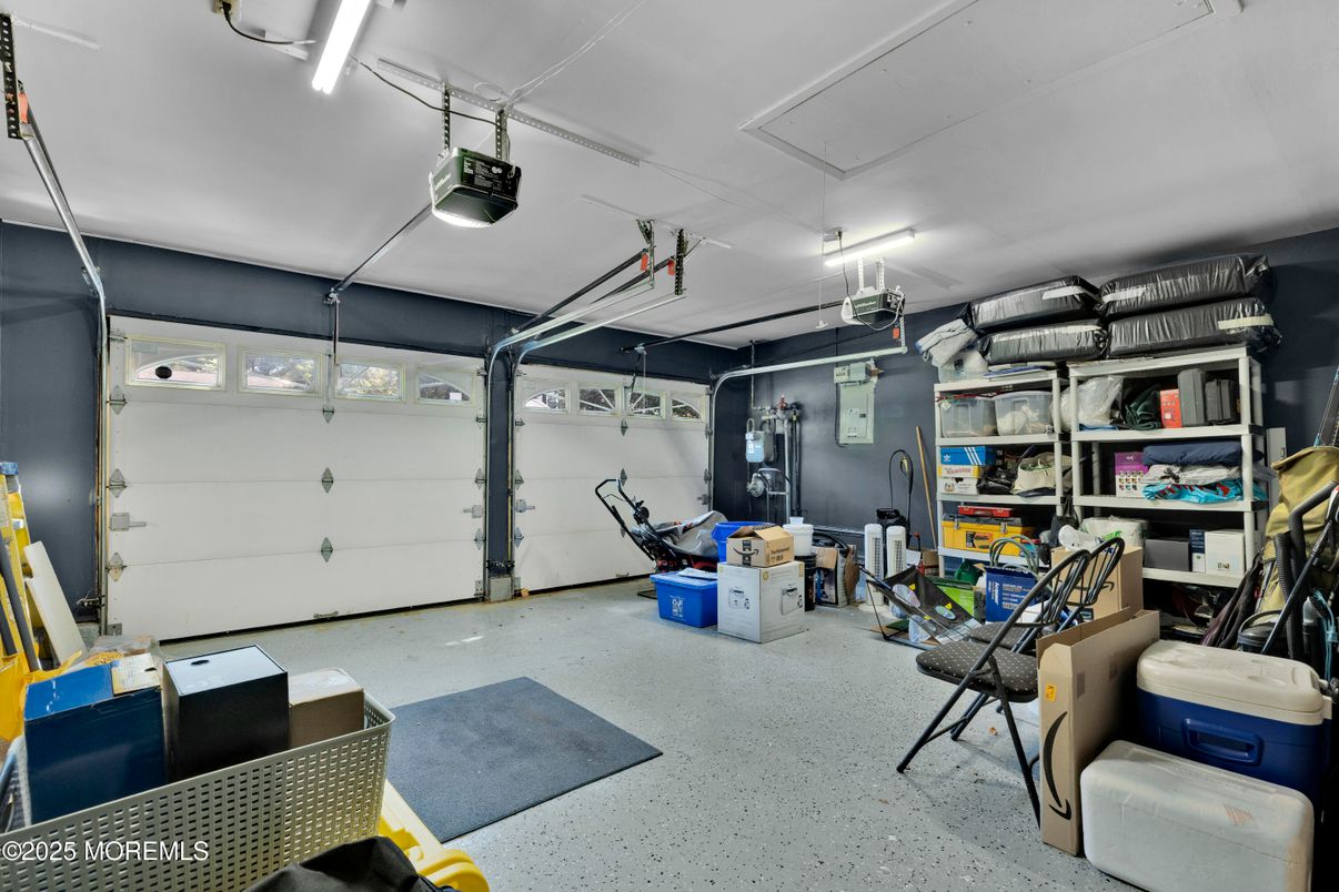 Garage, Interior
