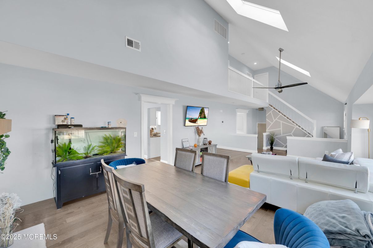 Dining room, Interior, Living room, Pendant Lights, Recessed Lighting, Wood Texture Flooring