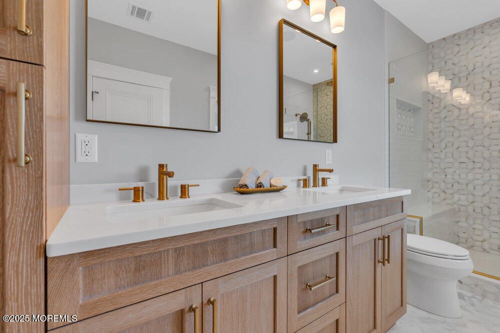 Bathroom, Dual Sink Vanities, Interior, Marble