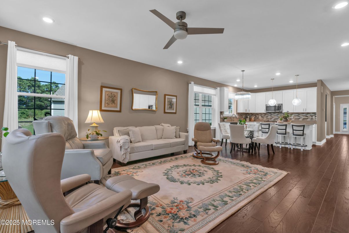 Dining room, Interior, Kitchen, Living room, Pendant Lights, Recessed Lighting, Wood Texture Flooring