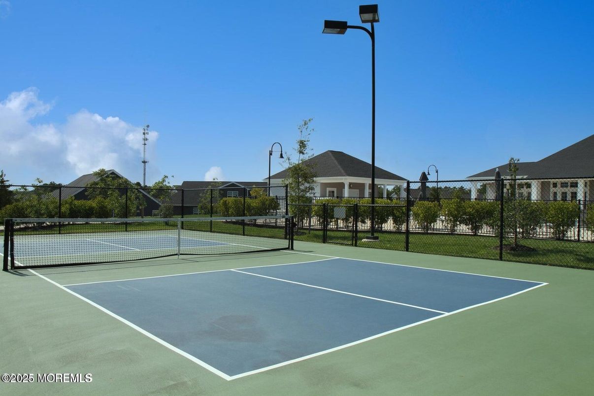 Exterior, Tennis Courts
