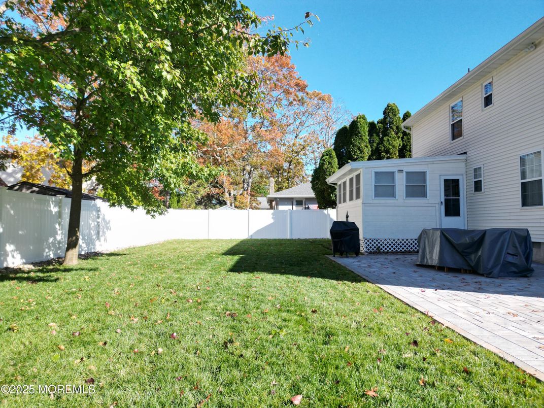 Backyard, Detached Garage, Exterior