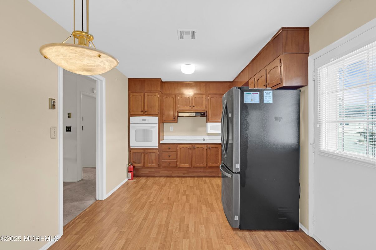 Interior, Kitchen, Pendant Lights, Wood Texture Flooring