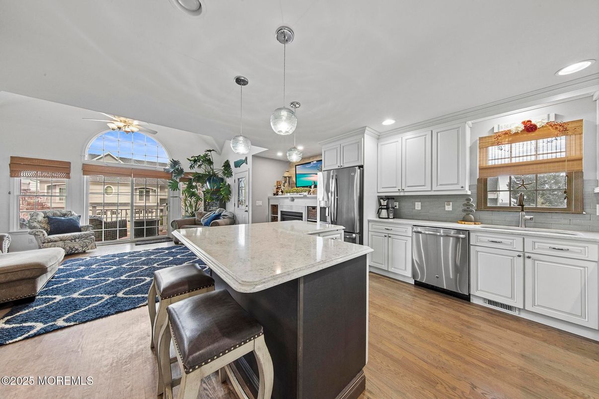 Interior, Kitchen, Living room, Pendant Lights, Recessed Lighting, Stainless Steel Appliances, Wood Texture Flooring