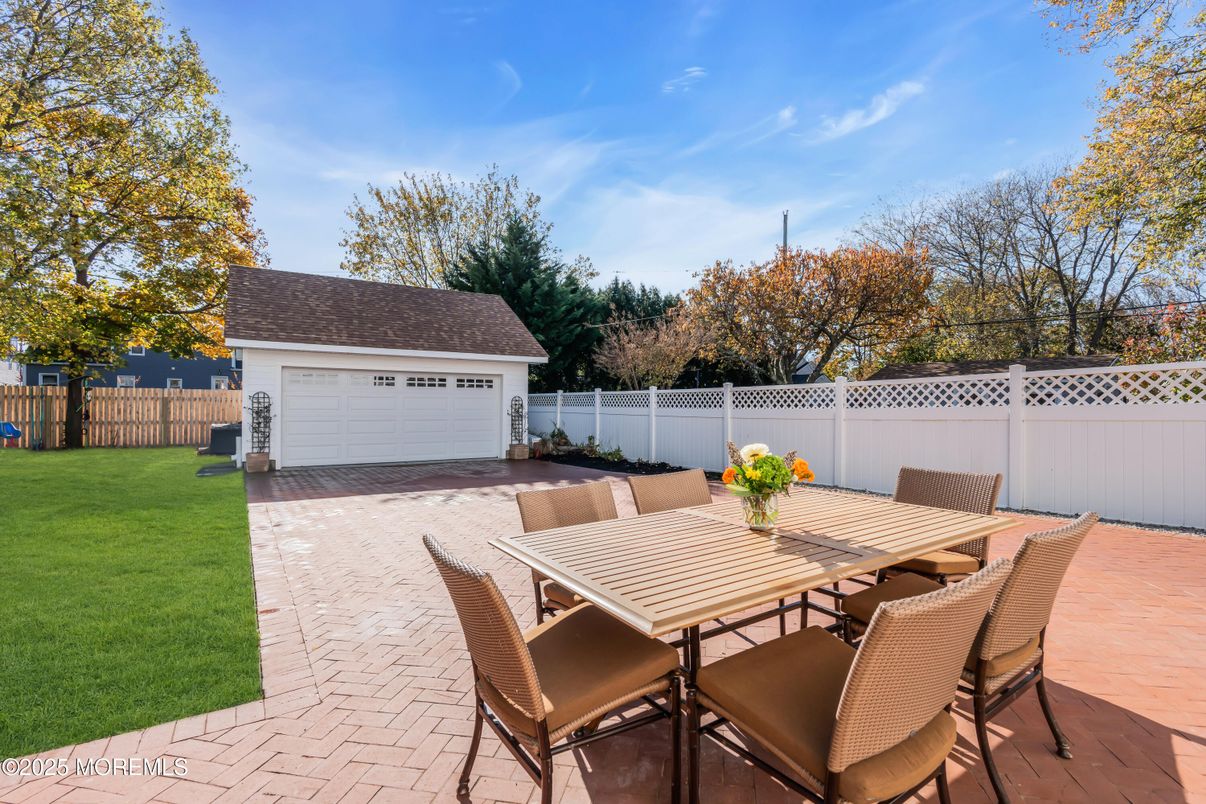 Backyard, Detached Garage, Exterior