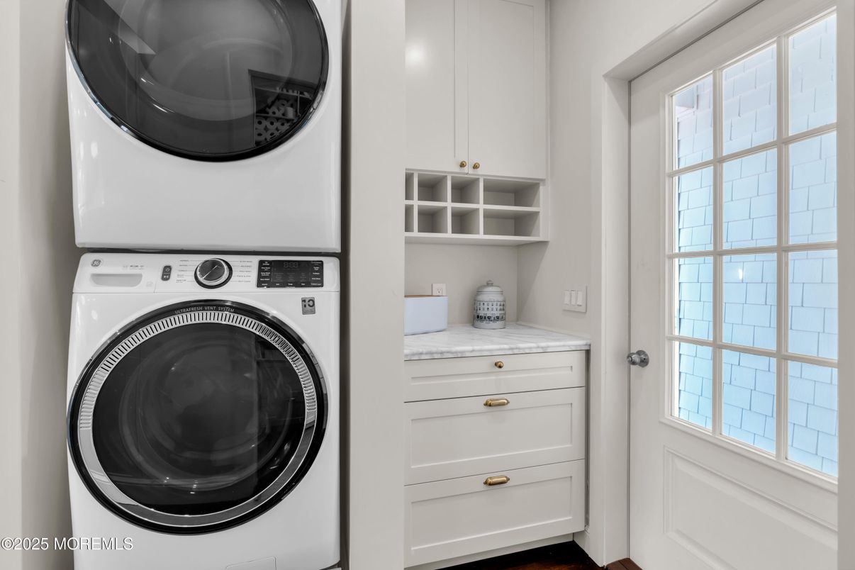 Interior, Utility Closets, Washer