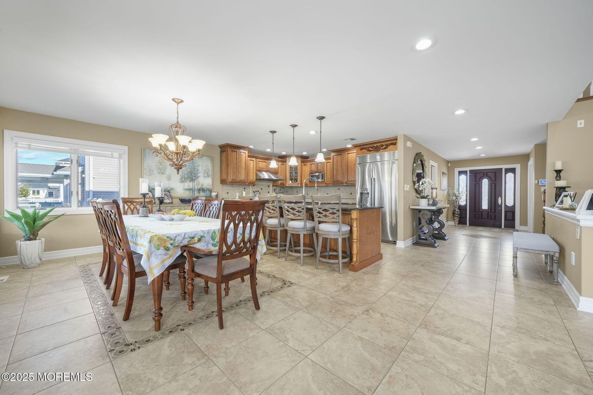 Chandelier, Dining room, Interior, Kitchen, Pendant Lights, Recessed Lighting