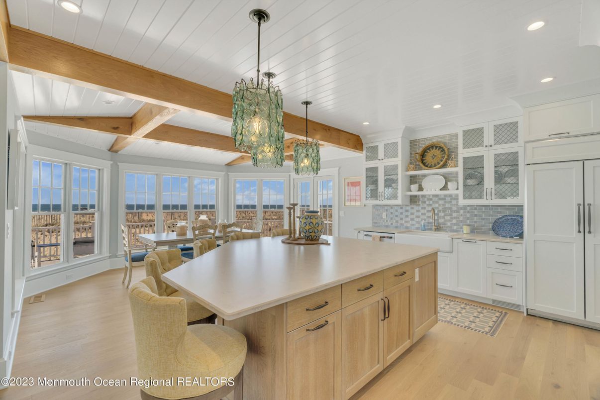 Dining room, Interior, Kitchen, Pendant Lights, Recessed Lighting, Wooden Beams, Wood Texture Flooring