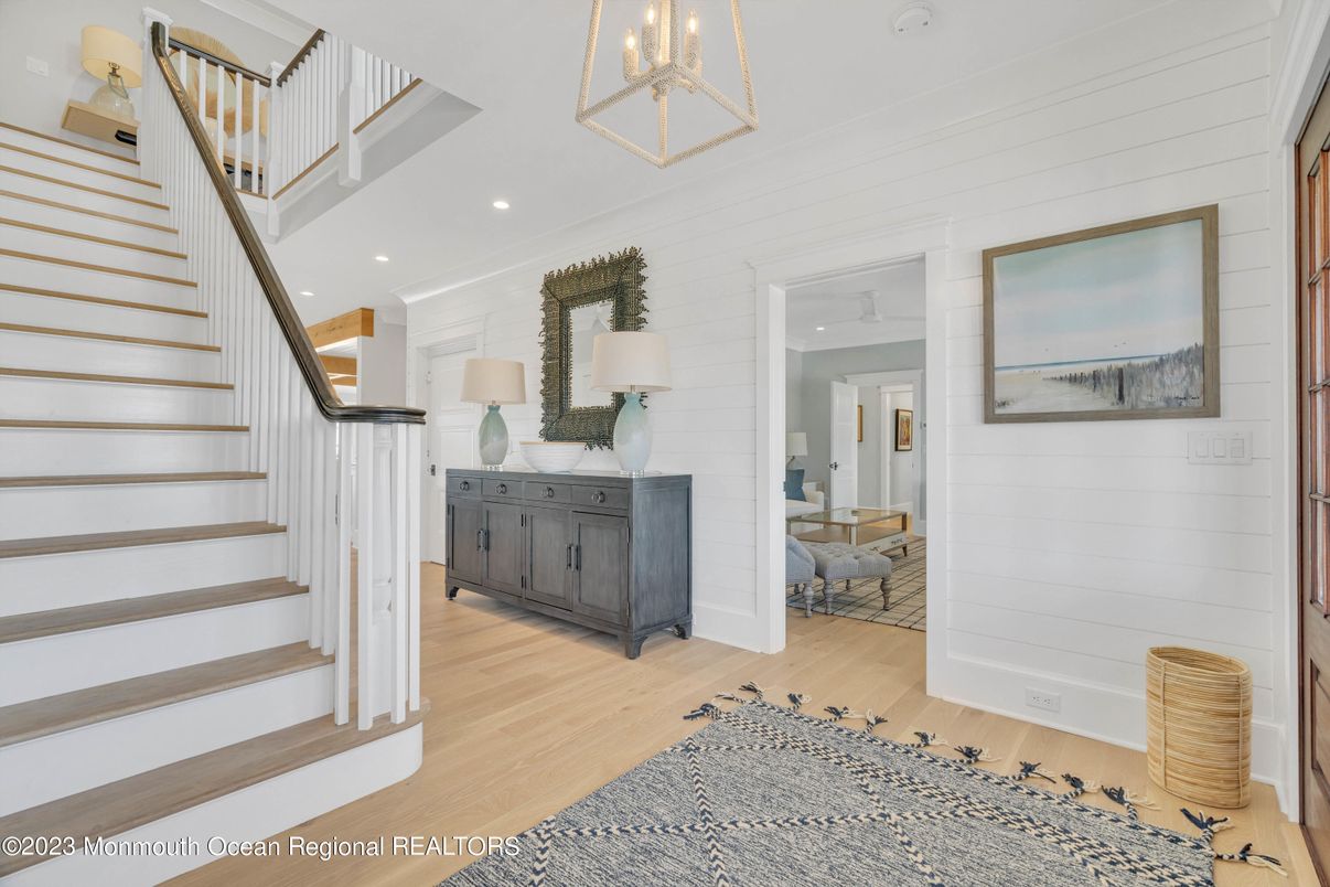 Interior, Pendant Lights, Recessed Lighting, Wood Texture Flooring