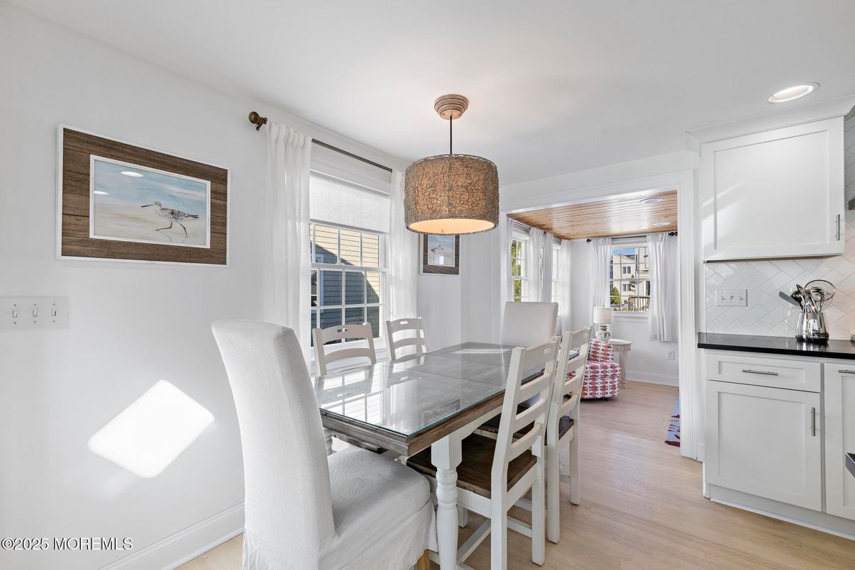 Dining room, Interior, Pendant Lights, Recessed Lighting, Wood Texture Flooring