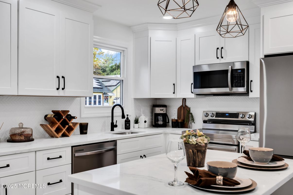 Interior, Kitchen, Stainless Steel Appliances