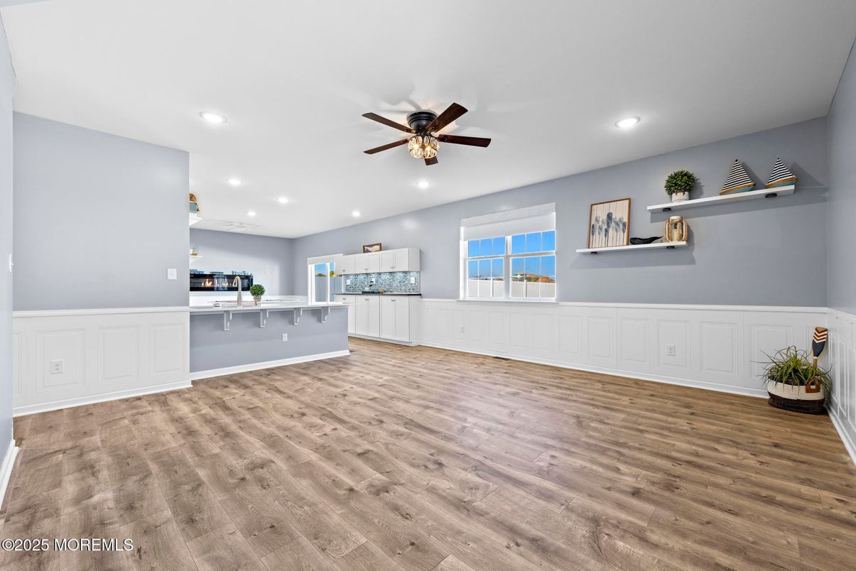 Empty room, Interior, Kitchen, Recessed Lighting, Wood Texture Flooring