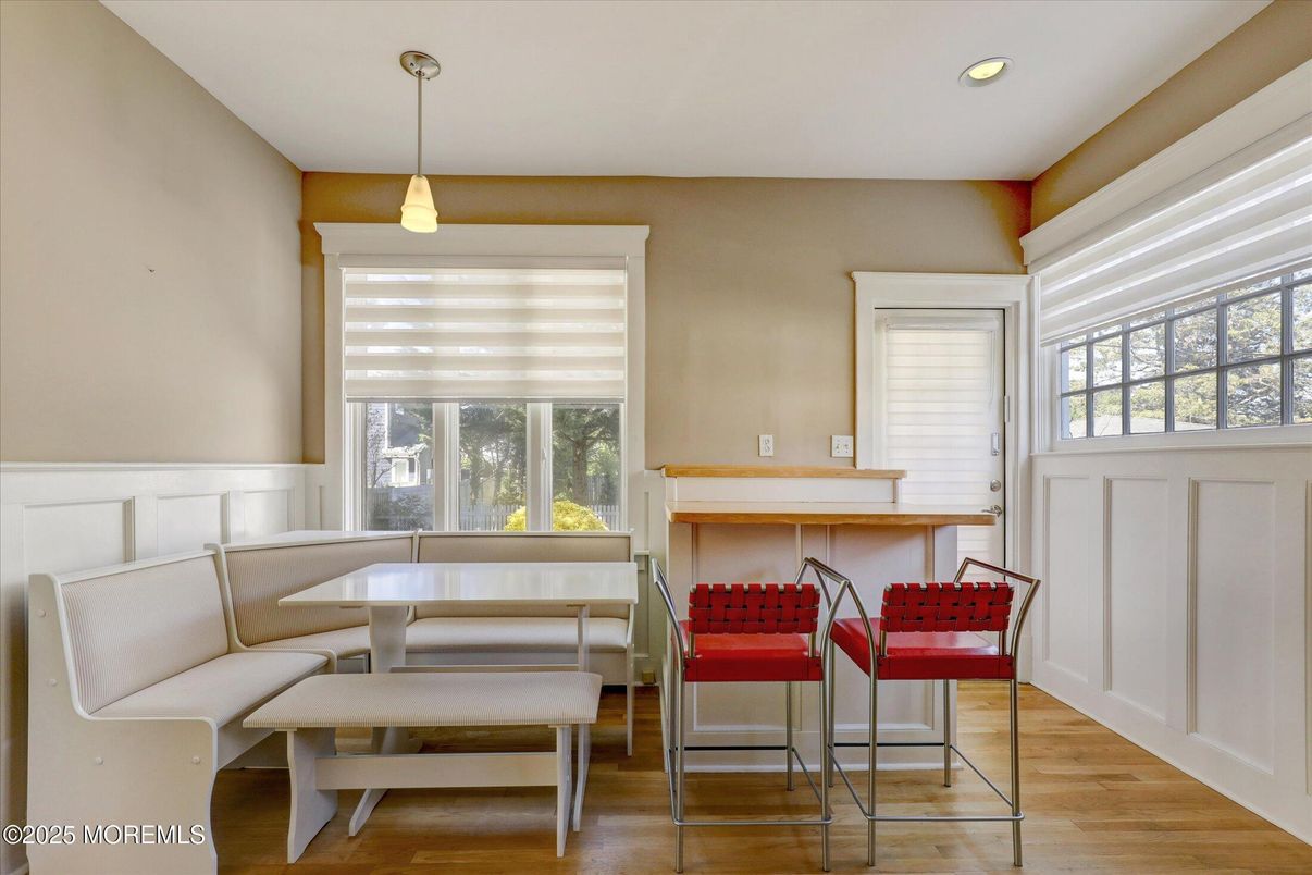 Dining room, Interior, Pendant Lights, Recessed Lighting, Wood Texture Flooring