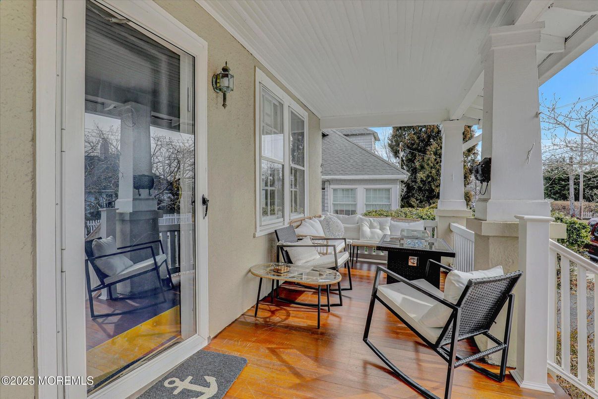 Exterior, Wood Texture Flooring