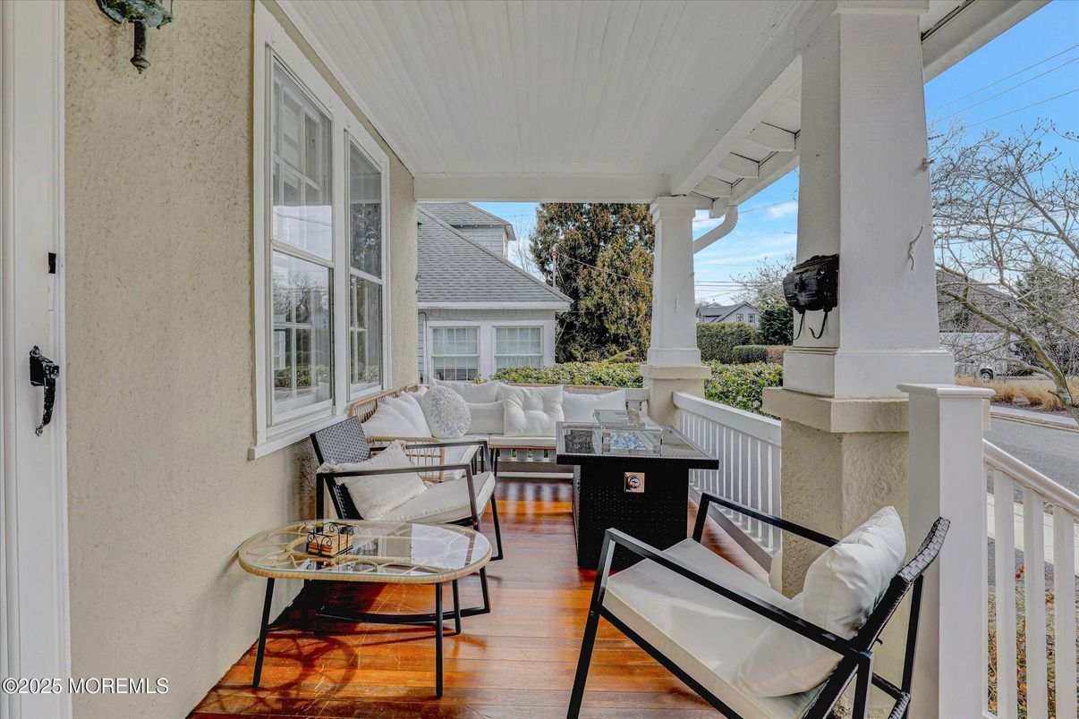 Exterior, Wood Texture Flooring