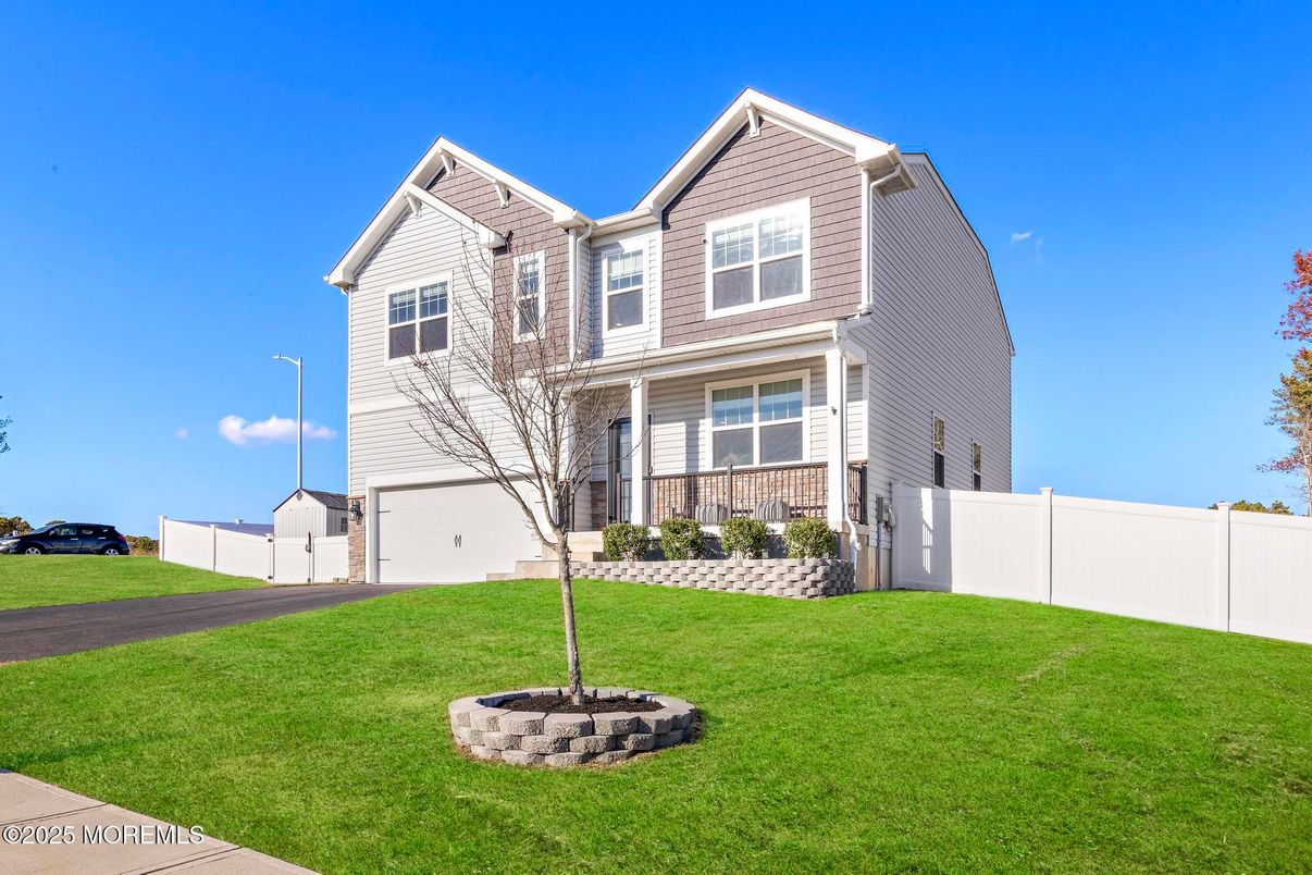 Attached, Backyard, Exterior, Facade, Farmhouse