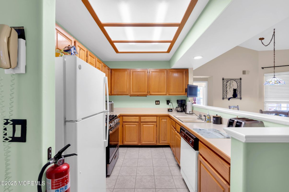 Interior, Kitchen, Pendant Lights, Recessed Lighting
