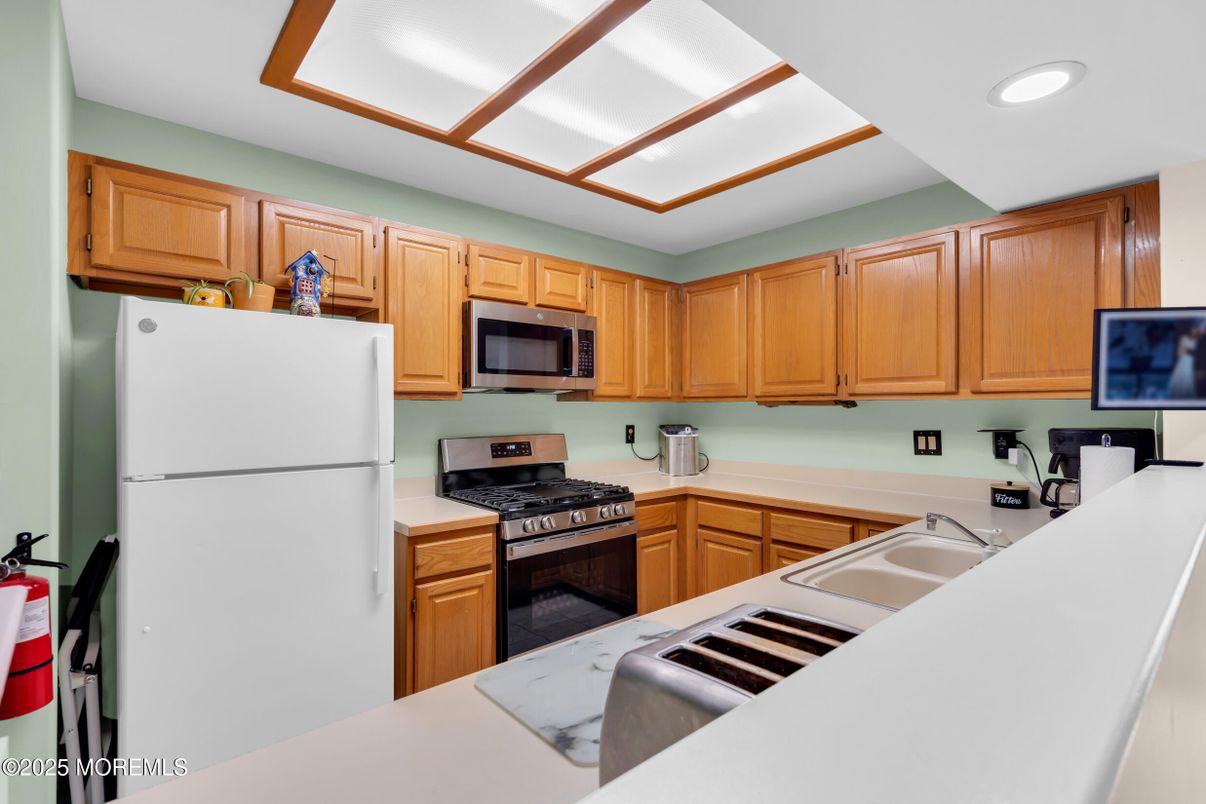 Interior, Kitchen, Recessed Lighting