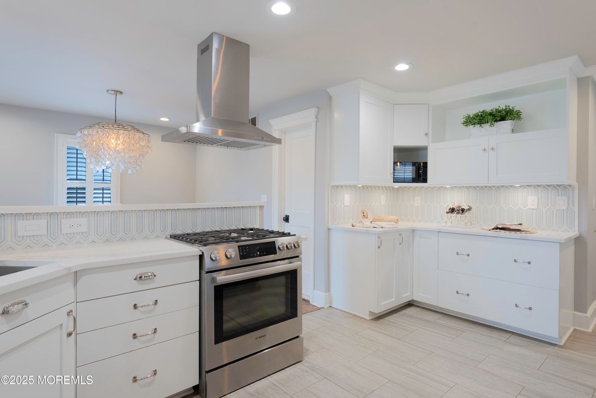 Chandelier, Interior, Kitchen, Recessed Lighting, Stainless Steel Appliances, Wood Texture Flooring