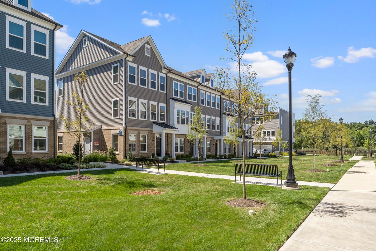 Exterior, Facade, Brick Facade, Rowhouse