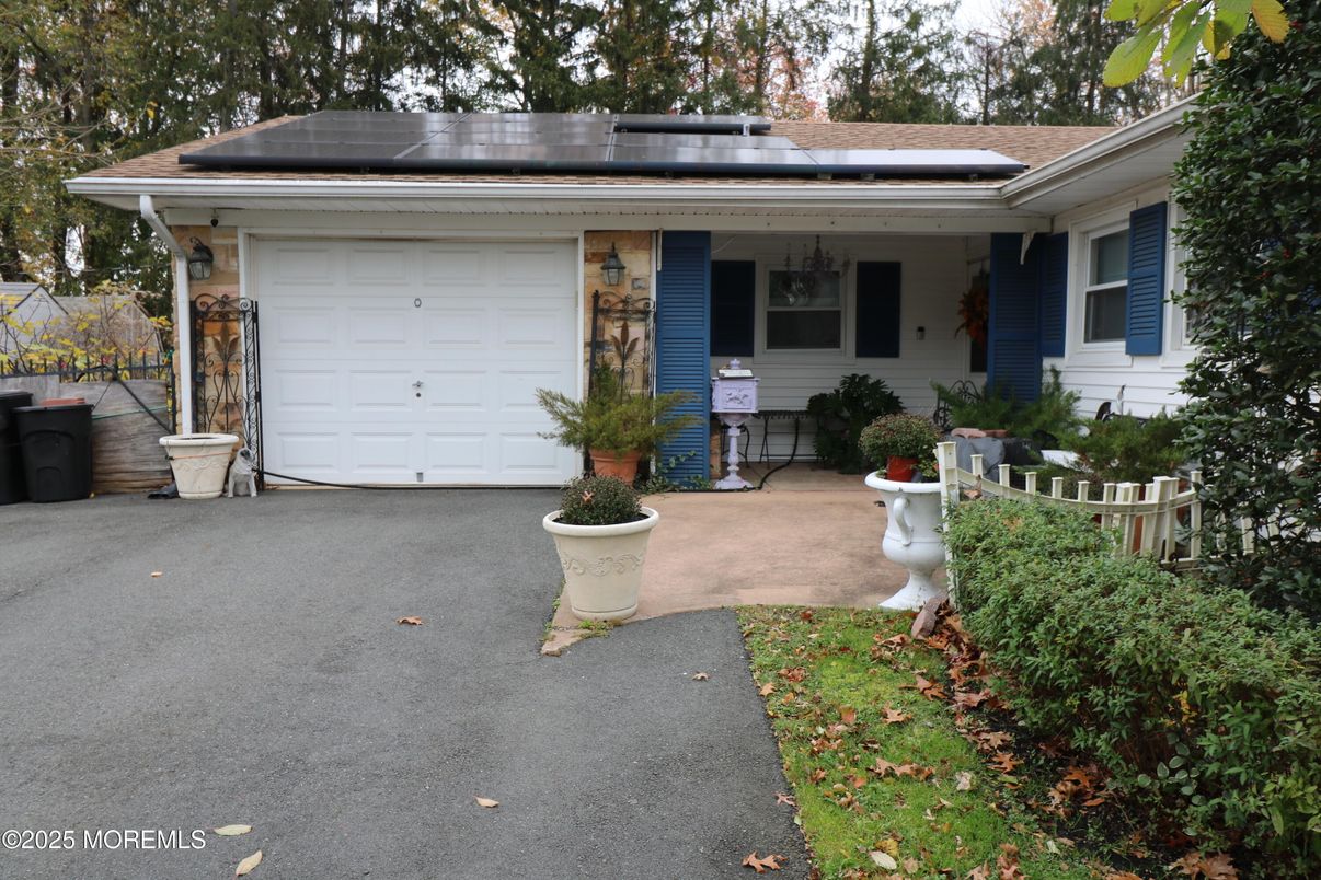 Exterior, Solar Panels