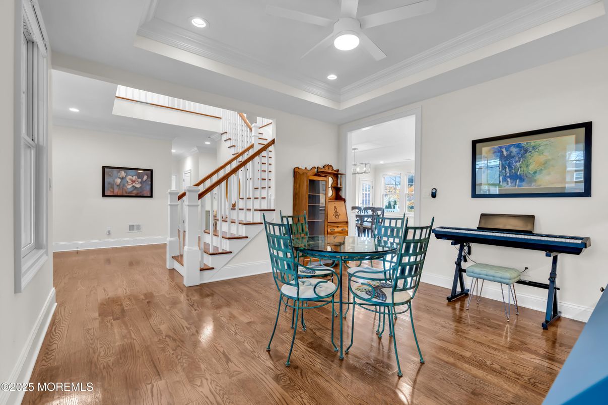 Dining room, Interior, Piano, Recessed Lighting, Wood Texture Flooring