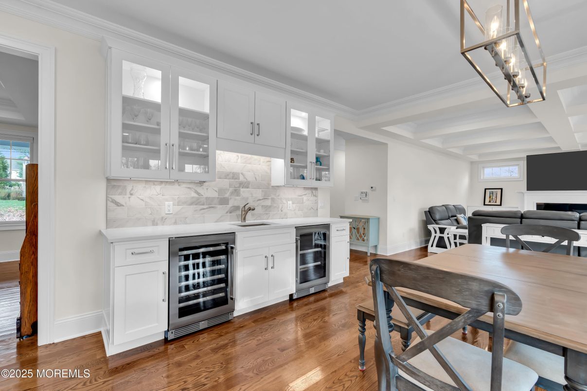 Dining room, Interior, Kitchen, Pendant Lights, Wood Texture Flooring