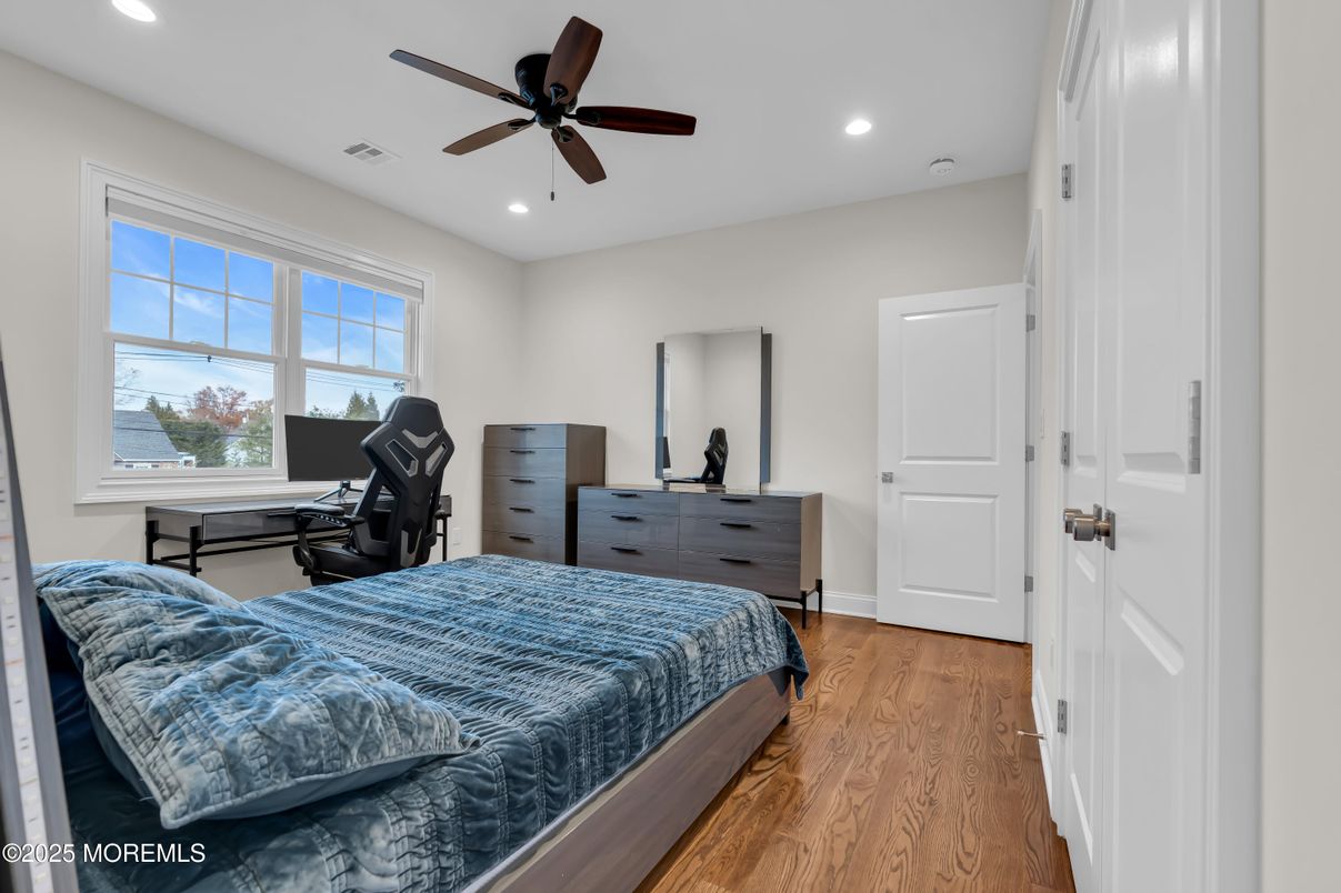 Bedroom, Home Office, Interior, Recessed Lighting, Wood Texture Flooring