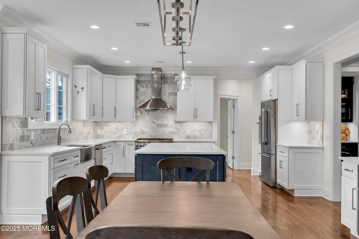 Interior, Kitchen, Pendant Lights, Recessed Lighting, Wood Texture Flooring