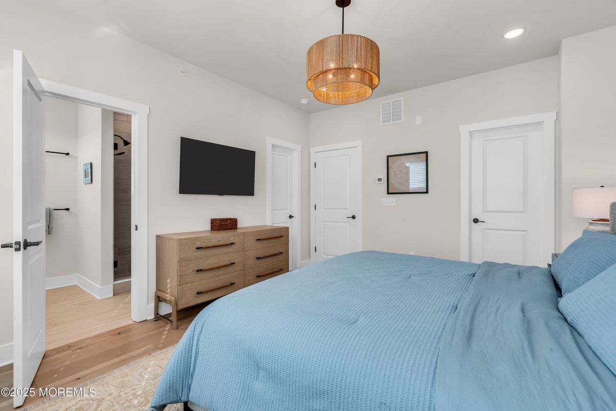 Bedroom, Chandelier, Interior, Pendant Lights, Recessed Lighting, Wood Texture Flooring