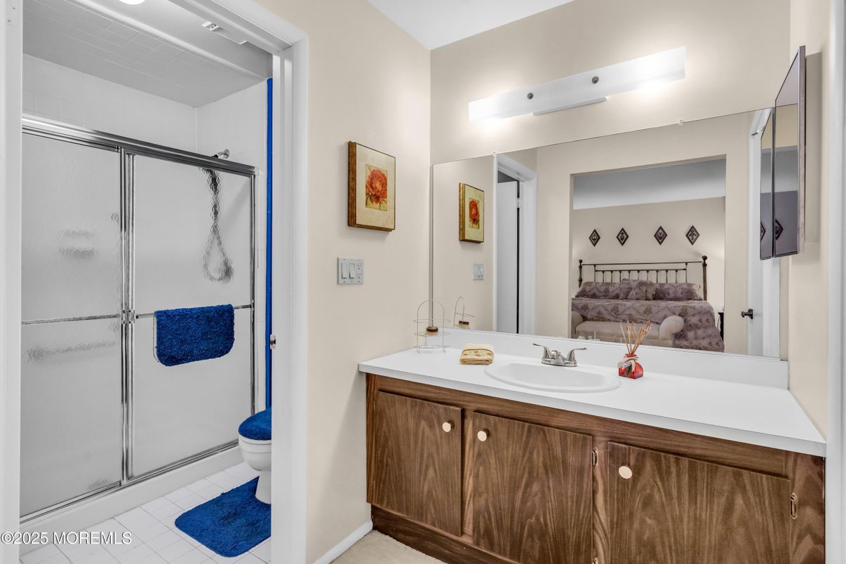 Bathroom, Bedroom, Glass Shower, Interior