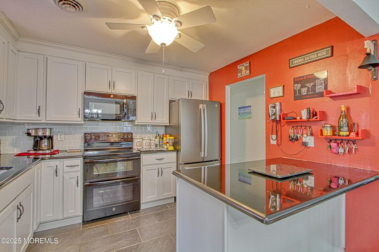 Interior, Kitchen, Stainless Steel Appliances